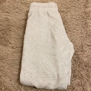 Aritzia white grey sweatpants